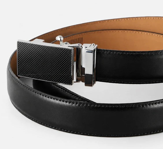 Macro photograph of the carbon automatic buckle gripping the toothed track of a Harrow belt strap